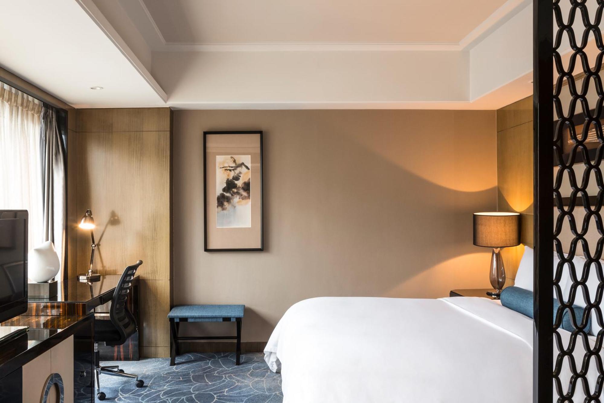 Pullman Shanghai Jingan Exterior photo