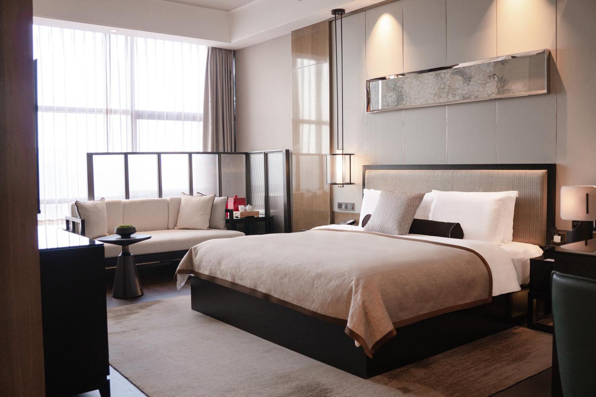 Pullman Shanghai Jingan Exterior photo