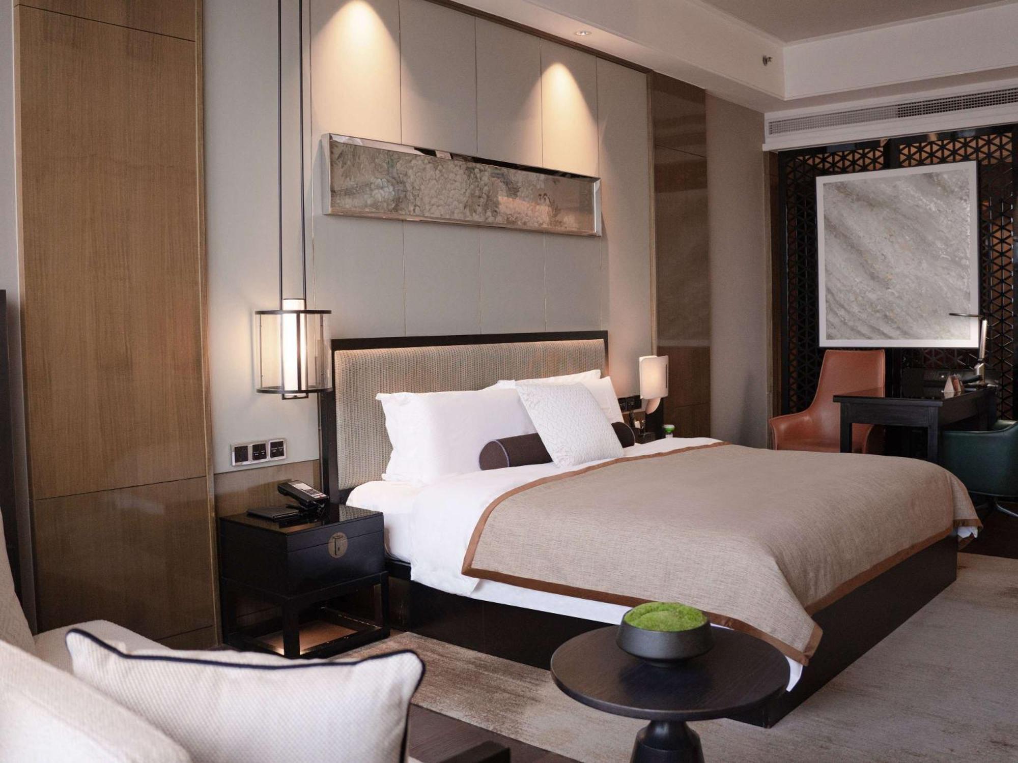 Pullman Shanghai Jingan Exterior photo