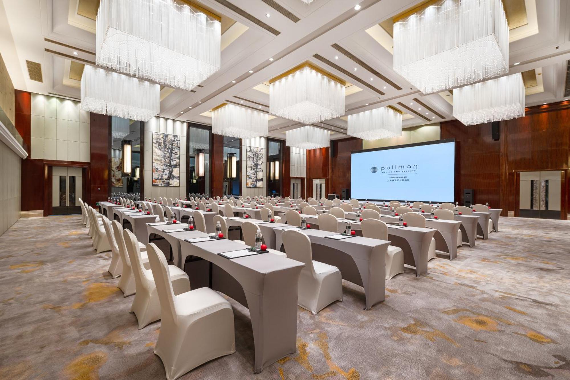 Pullman Shanghai Jingan Exterior photo